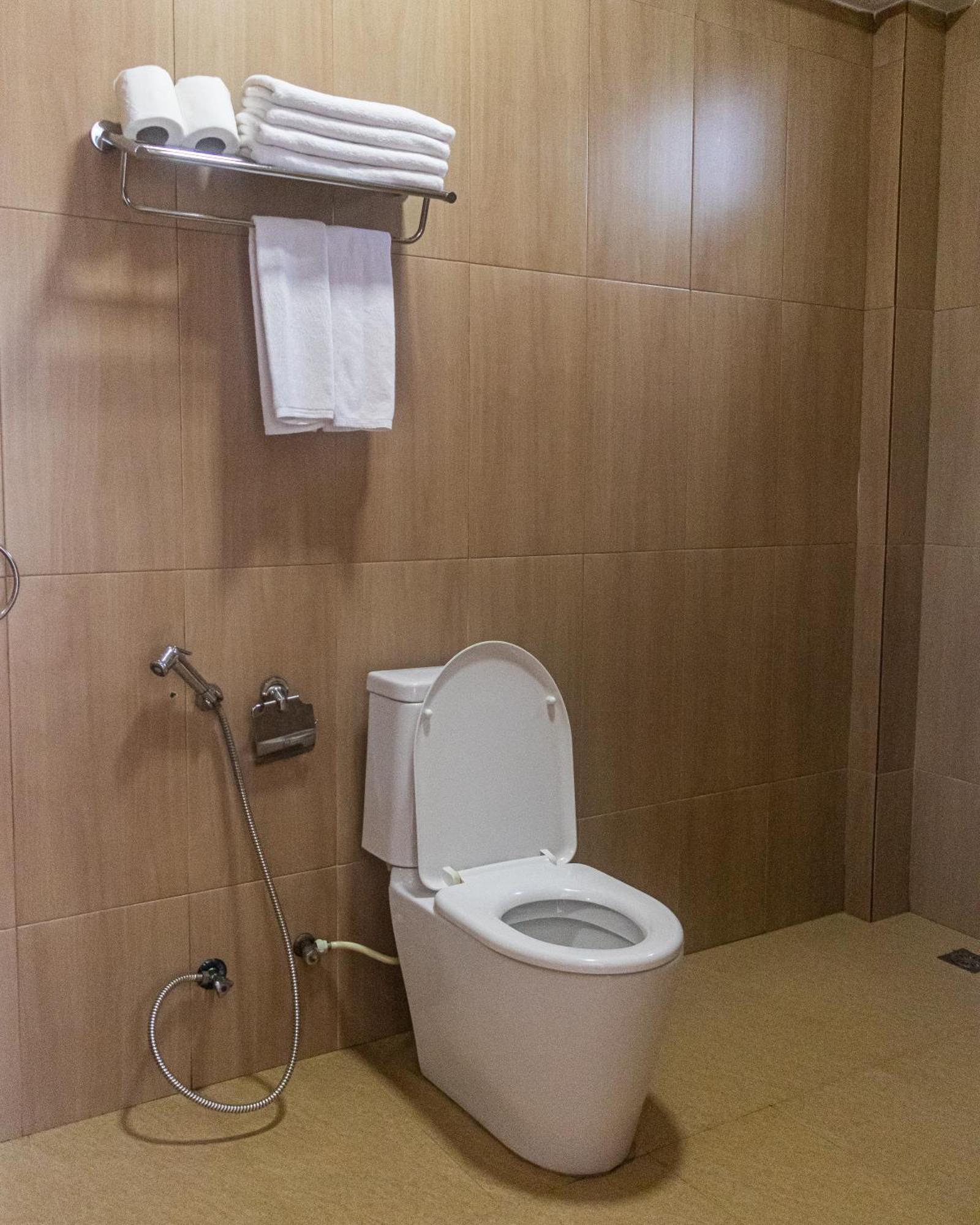 320 m2, 11 yatak odalı, 12 banyolu Müstakil Ev, Güney Male Atolü bölgesinde Guraidhoo  Dış mekan fotoğraf