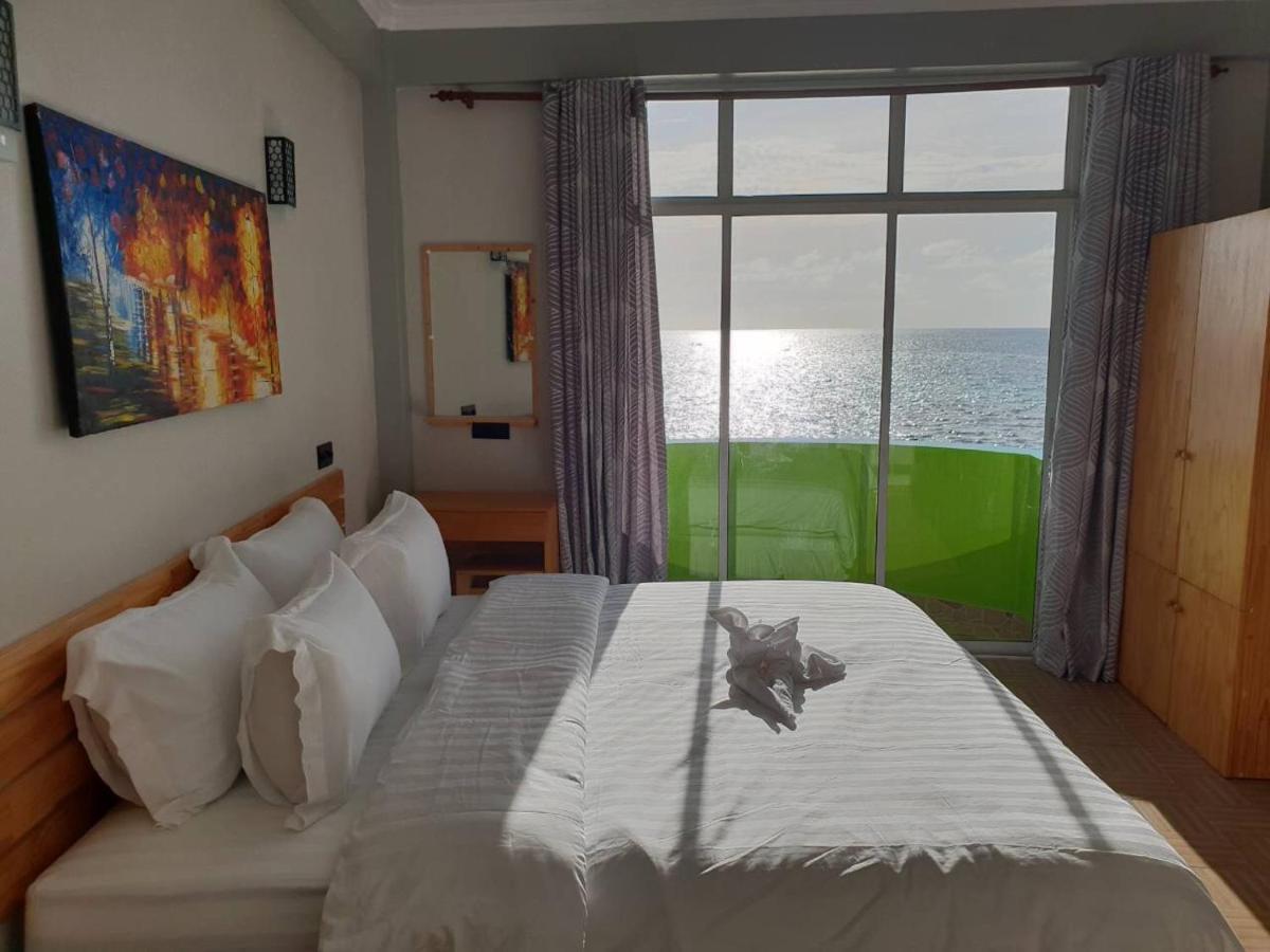 320 m2, 11 yatak odalı, 12 banyolu Müstakil Ev, Güney Male Atolü bölgesinde Guraidhoo  Dış mekan fotoğraf